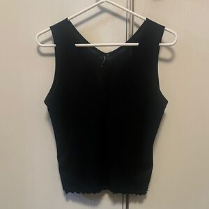 Black Sleeveless V-Neck Top🖤